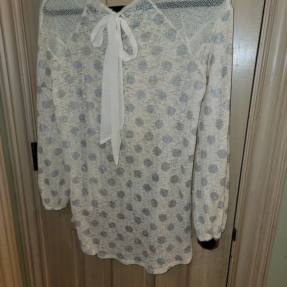Anthropology A'reve Shirt polka-dot sheer bow on back Gorgeous - Picture 7 of 8